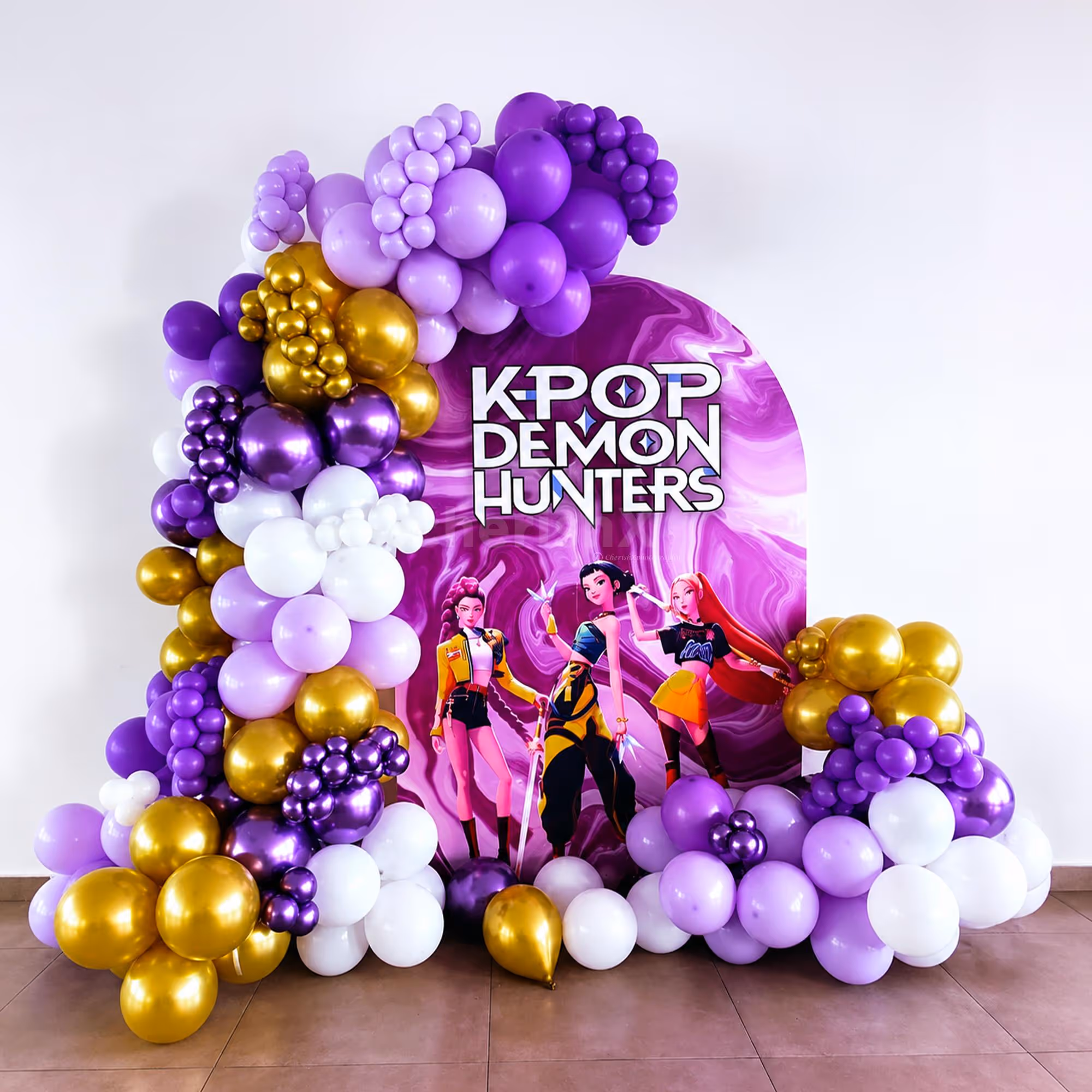 K-Pop Demon Hunters Flex On The Stand Behind The Balloon Arch, Which Is An Enchanting Selfie Spot