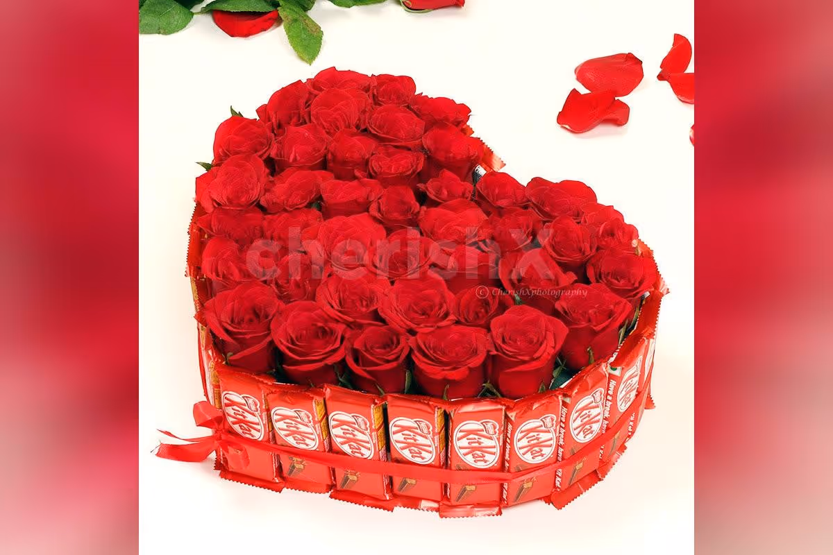 Kitkat Rosey Arrangement