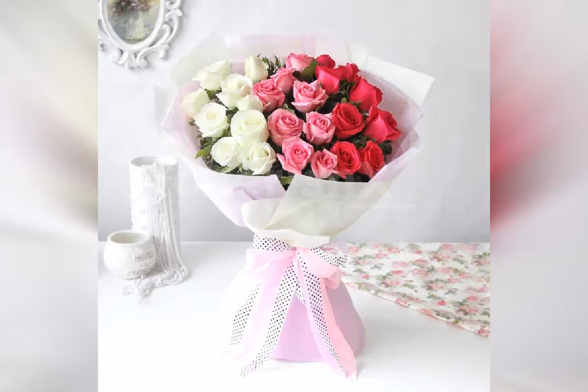Bunch of Ombre Roses