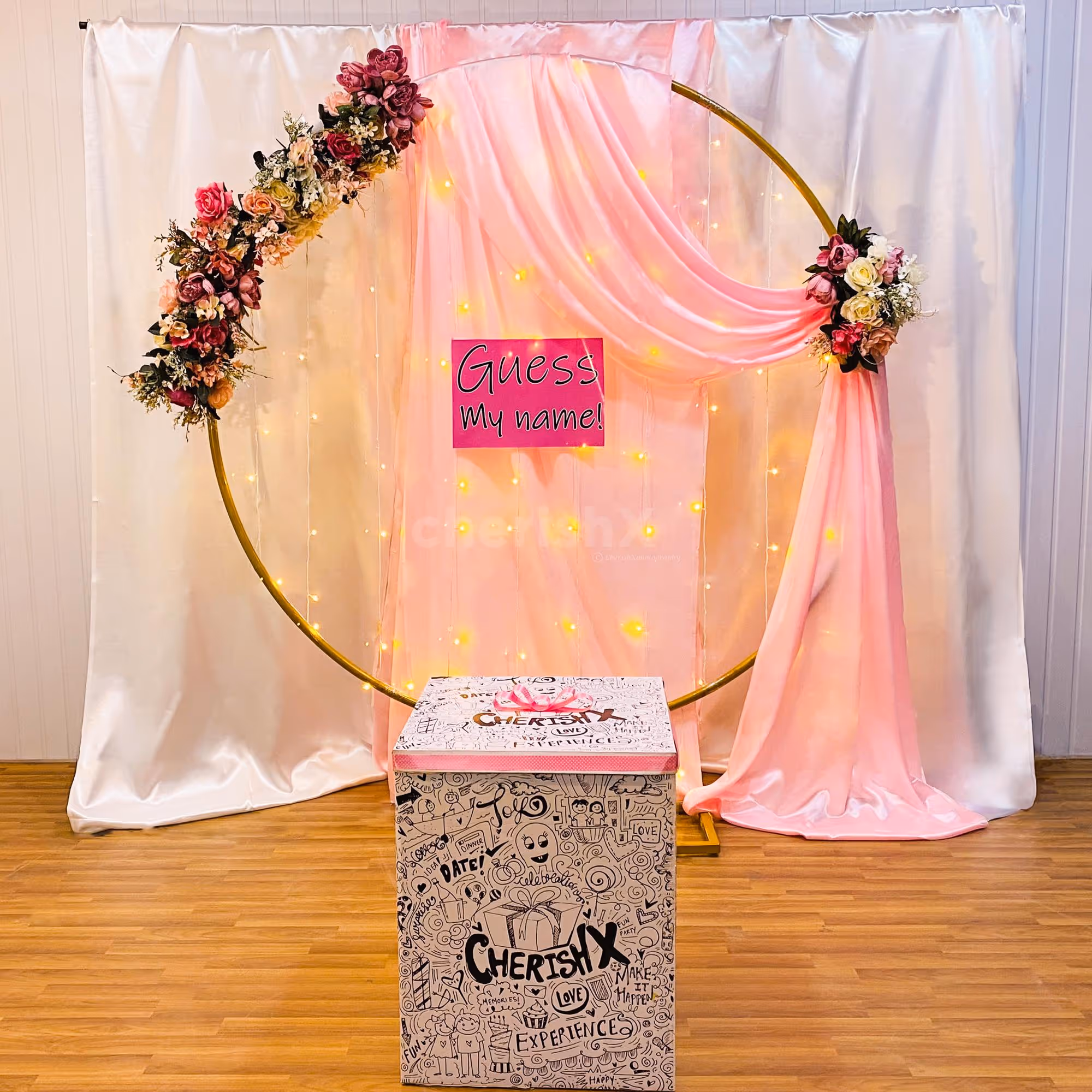 Baby Girl Name Revealing Decoration