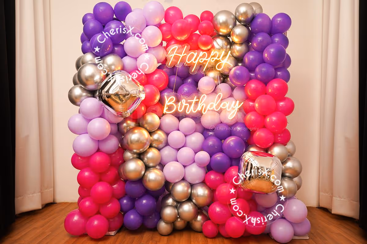 Have a trendy birthday with a flashing neon sign!