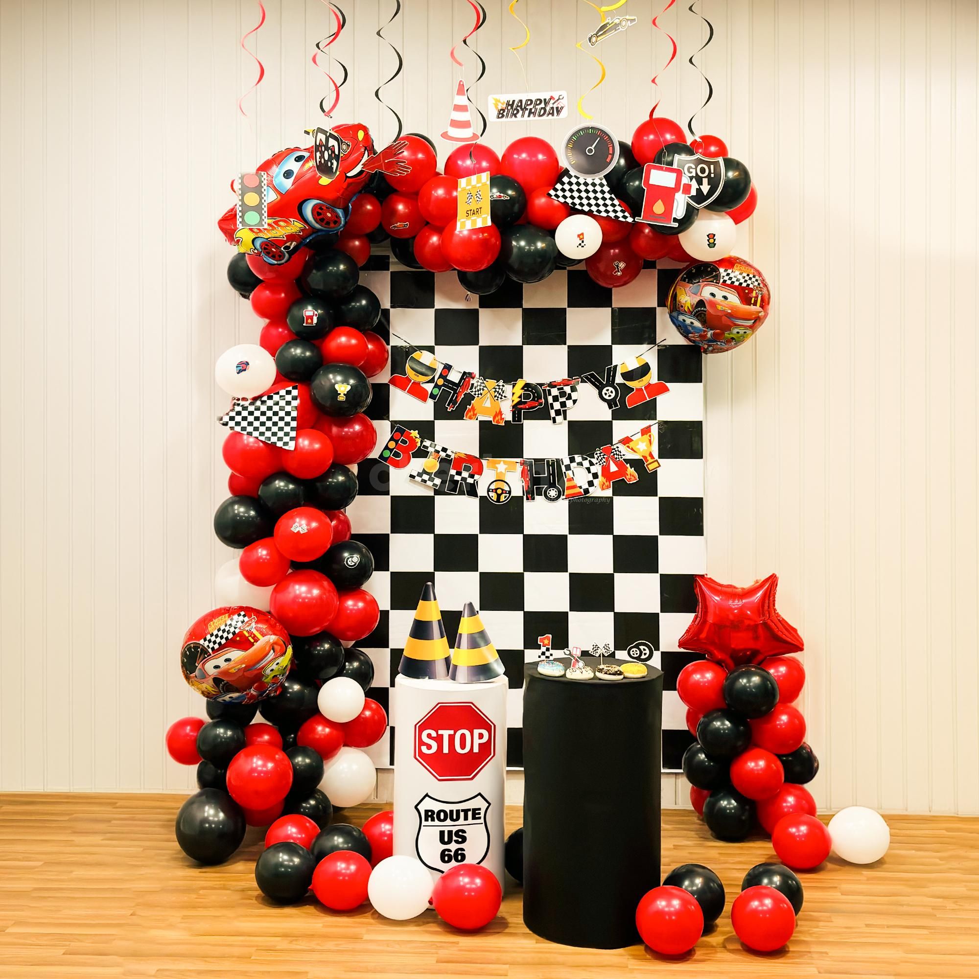 Deccor Racing Racing Road Birthday Themes - Drive into Exciting Celebrations | Mumbai