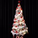Red star on top of the Christmas tree completes the look and feel perfectly