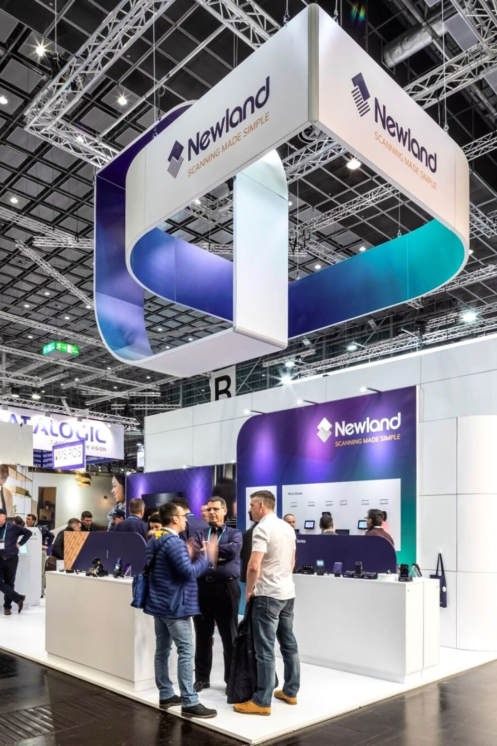 Stylish And Inviting Exhibition Decor